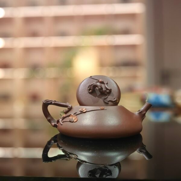 Handmade purple clay teapot 170ml by Master Bai Yang